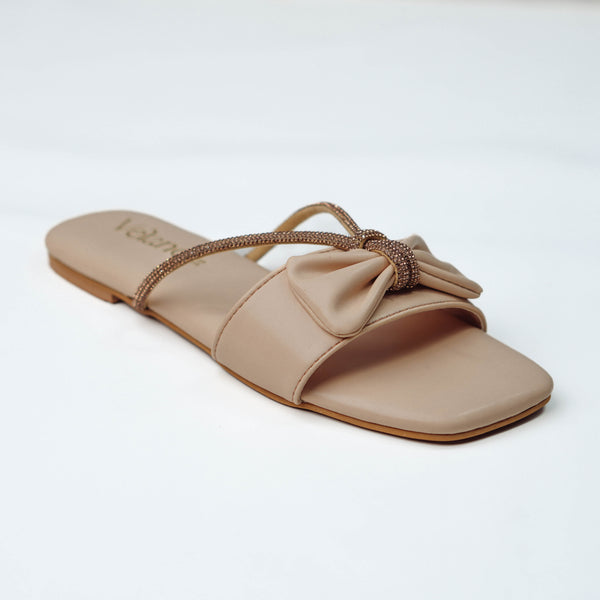 Lucina Flats